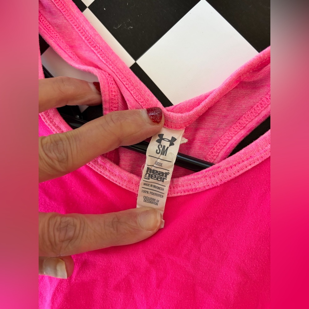 Under Armour Vibrant Orange and vibrant pink Tank Tops - Picture 5 of 9